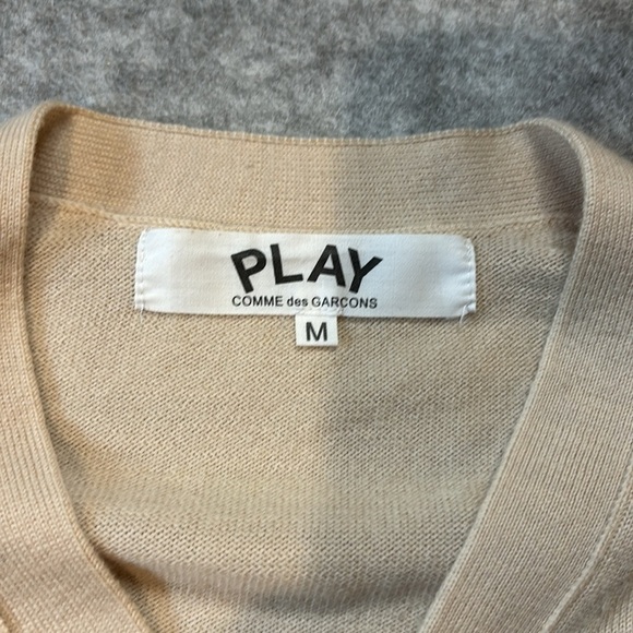 Comme Des Garcon PLAY Heart Patch  Cardigan in Beige. Made in Japan. - Picture 12 of 16